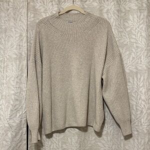 Old Navy Cream Knit Crewneck Sweater